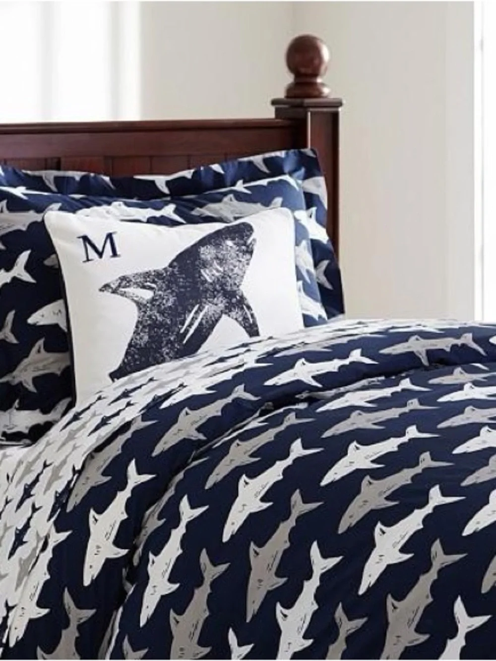 Pottery barn kids full sheet set and comforter in preppy shark print